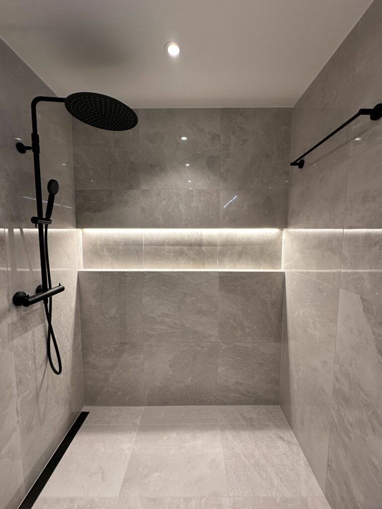 20251017_122555007_iOS