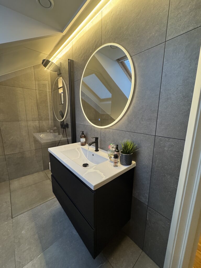 20251107_081440395_iOS